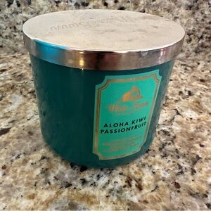 White Barn Aloha Kiwi Passionfruit Candle with Silver Lid